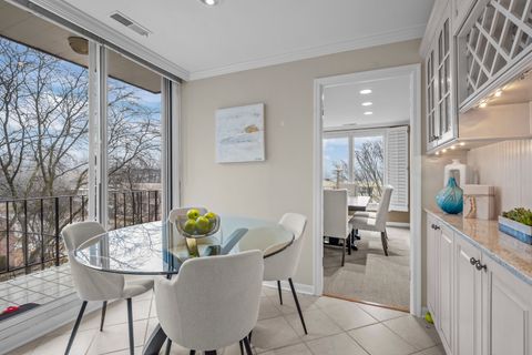 Tiny photo for 1350 N Western Avenue #310, Lake Forest, IL 60045 (MLS # 12579537)