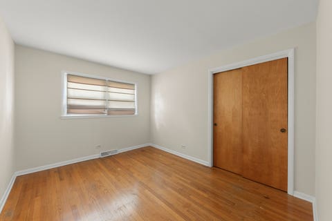 Tiny photo for 5004 W 107th Street, Oak Lawn, IL 60453 (MLS # 12723497)