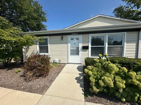 7523 Bristol Lane A Hanover Park IL 60133