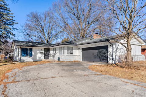 Photo of 918 Mayfair Place, Rockford, IL 61107 (MLS # 12584143)