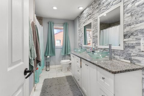 Tiny photo for 918 Mayfair Place, Rockford, IL 61107 (MLS # 12584143)