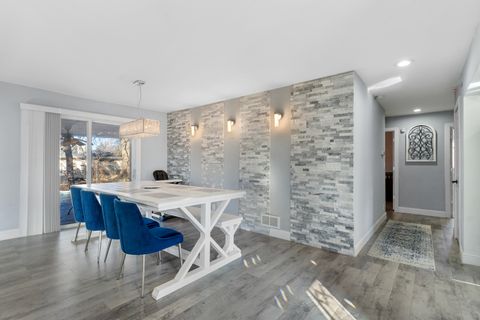 Tiny photo for 918 Mayfair Place, Rockford, IL 61107 (MLS # 12584143)