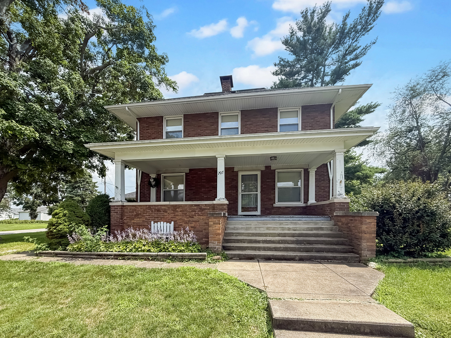 207 E Clinton Street