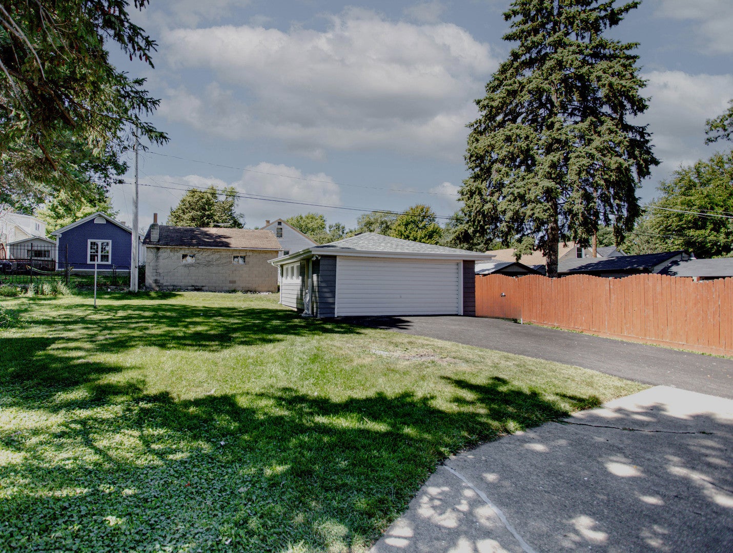 1911 N Hickory Street