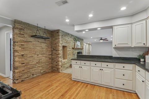 Tiny photo for 424 Otis Road, Barrington, IL 60010 (MLS # 12787741)
