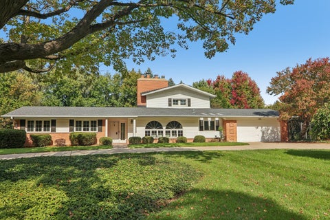 Photo of 424 Otis Road, Barrington, IL 60010 (MLS # 12787741)