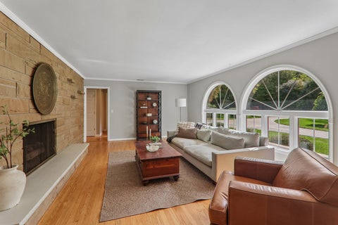 Tiny photo for 424 Otis Road, Barrington, IL 60010 (MLS # 12787741)