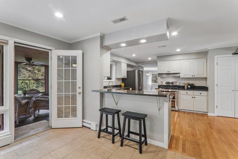 Tiny photo for 424 Otis Road, Barrington, IL 60010 (MLS # 12787741)