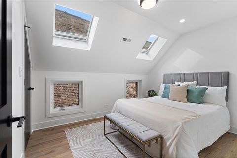 Tiny photo for 858 N Richmond Avenue, Chicago, IL 60622 (MLS # 12580565)