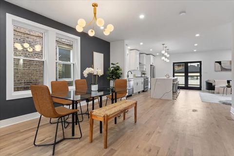 Tiny photo for 858 N Richmond Avenue, Chicago, IL 60622 (MLS # 12580565)