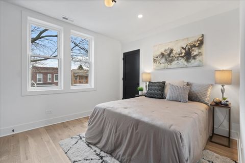 Tiny photo for 858 N Richmond Avenue, Chicago, IL 60622 (MLS # 12580565)