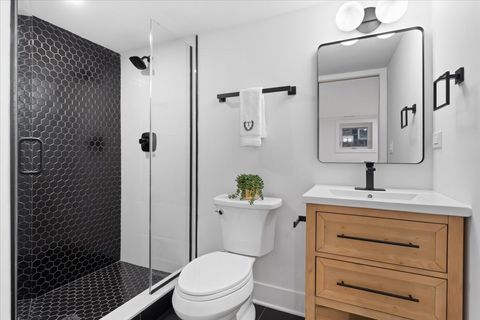 Tiny photo for 858 N Richmond Avenue, Chicago, IL 60622 (MLS # 12580565)