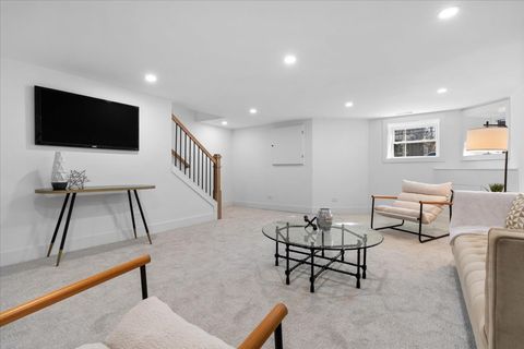 Tiny photo for 858 N Richmond Avenue, Chicago, IL 60622 (MLS # 12580565)