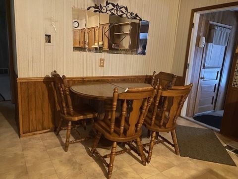 Tiny photo for 1547 1/2 Pulaski Street, Peru, IL 61354 (MLS # 12519794)