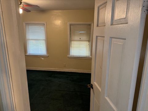 Tiny photo for 9915 S Yates Avenue, Chicago, IL 60617 (MLS # 12505913)