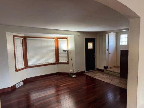 Tiny photo for 9915 S Yates Avenue, Chicago, IL 60617 (MLS # 12505913)