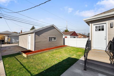 Tiny photo for 8208 S Sacramento Avenue, Chicago, IL 60652 (MLS # 12515353)