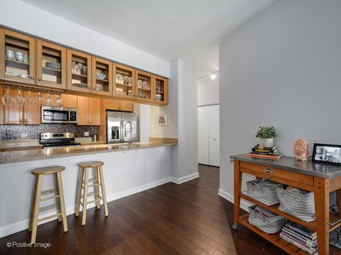 Tiny photo for 1335 S Prairie Avenue #809, Chicago, IL 60605 (MLS # 12583057)
