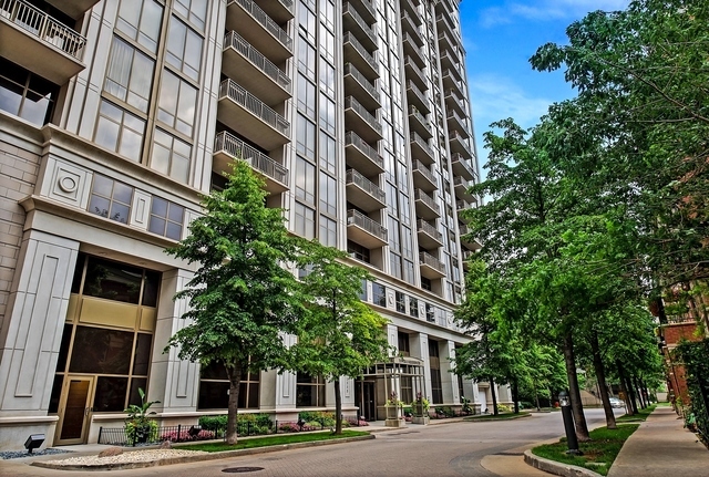 1335 S Prairie Avenue 809