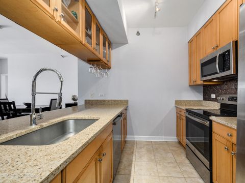 Tiny photo for 1335 S Prairie Avenue #809, Chicago, IL 60605 (MLS # 12583057)