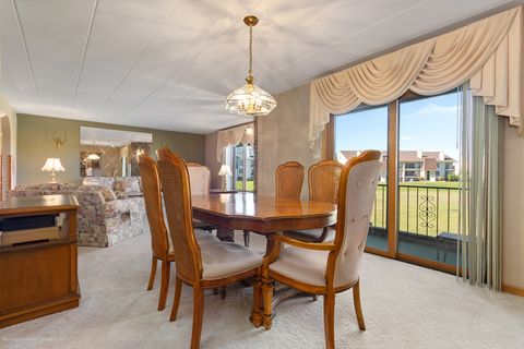 Tiny photo for 15722 Old Orchard Court #1E, Orland Park, IL 60462 (MLS # 12501783)