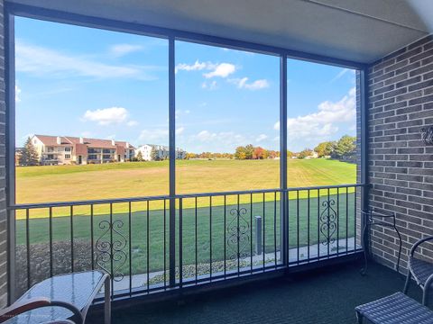 Tiny photo for 15722 Old Orchard Court #1E, Orland Park, IL 60462 (MLS # 12501783)