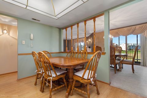 Tiny photo for 15722 Old Orchard Court #1E, Orland Park, IL 60462 (MLS # 12501783)