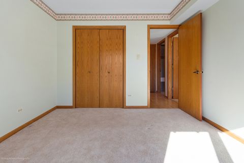 Tiny photo for 15722 Old Orchard Court #1E, Orland Park, IL 60462 (MLS # 12501783)