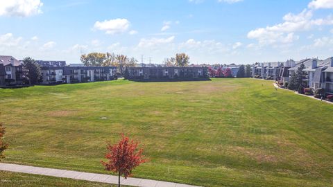 Tiny photo for 15722 Old Orchard Court #1E, Orland Park, IL 60462 (MLS # 12501783)