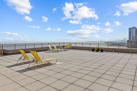 Tiny photo for 6301 N Sheridan Road #3A, Chicago, IL 60660 (MLS # 12541920)