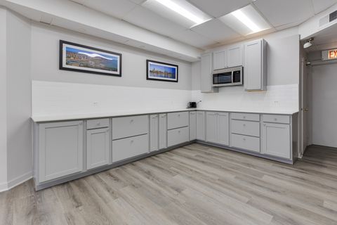 Tiny photo for 6301 N Sheridan Road #3A, Chicago, IL 60660 (MLS # 12541920)