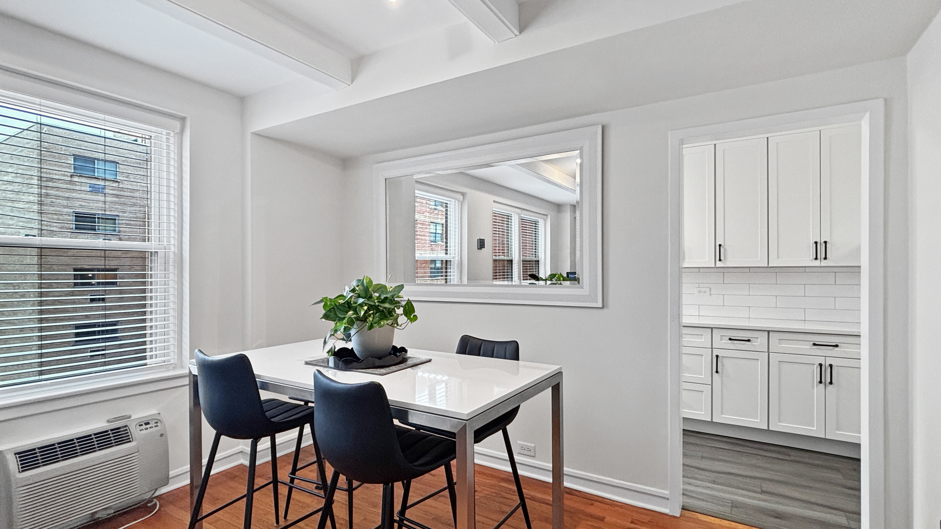 1585 Ridge Avenue 509