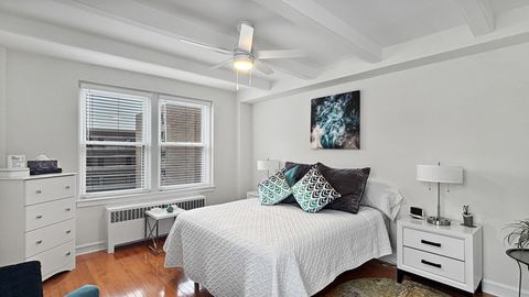 Tiny photo for 1585 Ridge Avenue #509, Evanston, IL 60201 (MLS # 12524029)