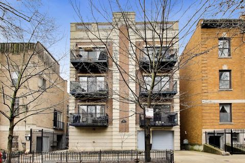 Photo of 663 W Barry Avenue #4C, Chicago, IL 60657 (MLS # 12585553)