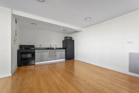 Tiny photo for 5801 N Sheridan Road #3C, Chicago, IL 60660 (MLS # 12492938)