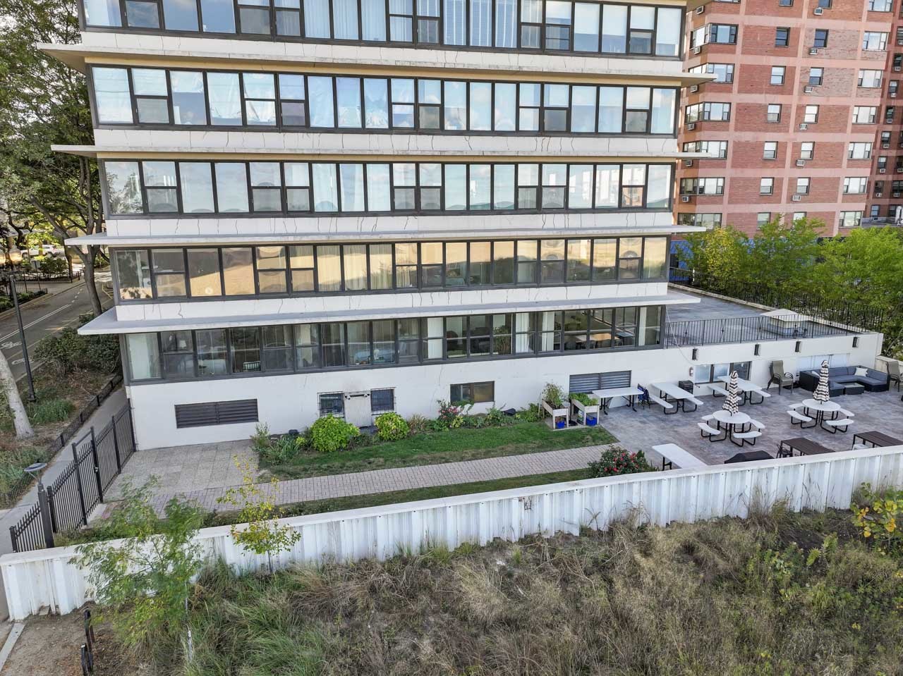 5801 N Sheridan Road 3C