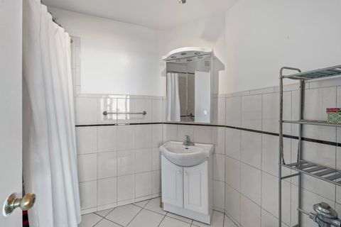 Tiny photo for 5801 N Sheridan Road #3C, Chicago, IL 60660 (MLS # 12492938)