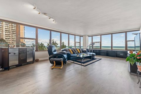 Tiny photo for 5801 N Sheridan Road #3C, Chicago, IL 60660 (MLS # 12492938)