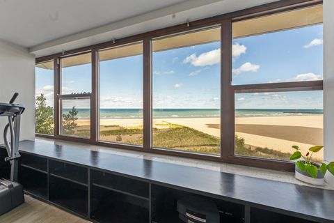 Tiny photo for 5801 N Sheridan Road #3C, Chicago, IL 60660 (MLS # 12492938)