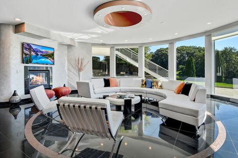 Tiny photo for 9233 Falling Waters Drive W, Burr Ridge, IL 60527 (MLS # 12488987)