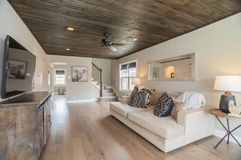 Tiny photo for 9840 S Saint Louis Avenue, Evergreen Park, IL 60805 (MLS # 12623753)