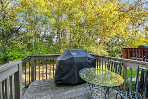 Tiny photo for 290 Remington Drive, St. Charles, IL 60175 (MLS # 12499641)