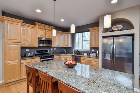 Tiny photo for 290 Remington Drive, St. Charles, IL 60175 (MLS # 12499641)