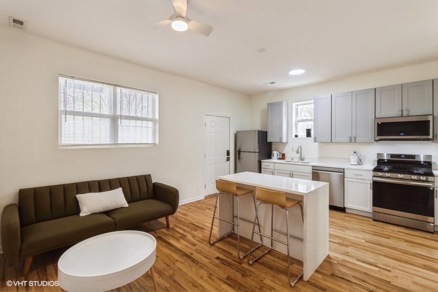 1440 N Washtenaw Avenue 1