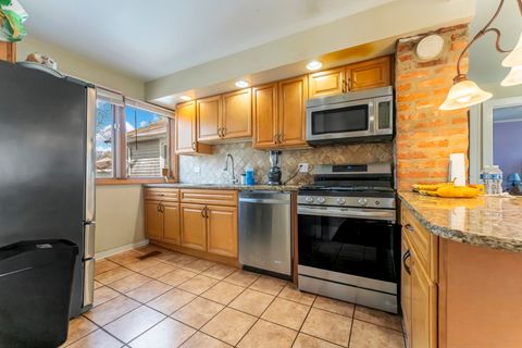 Tiny photo for 4720 Lincoln Avenue, Lisle, IL 60532 (MLS # 12608695)