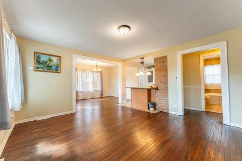 Tiny photo for 4720 Lincoln Avenue, Lisle, IL 60532 (MLS # 12608695)