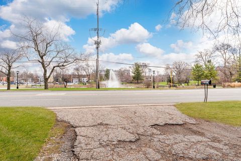 Tiny photo for 4720 Lincoln Avenue, Lisle, IL 60532 (MLS # 12608695)