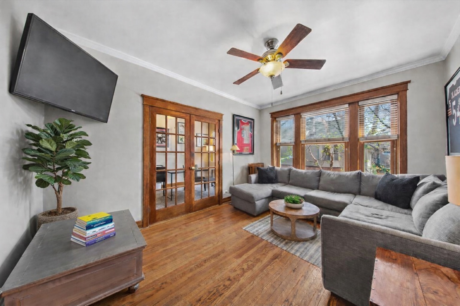 2548 N Seminary Avenue 2