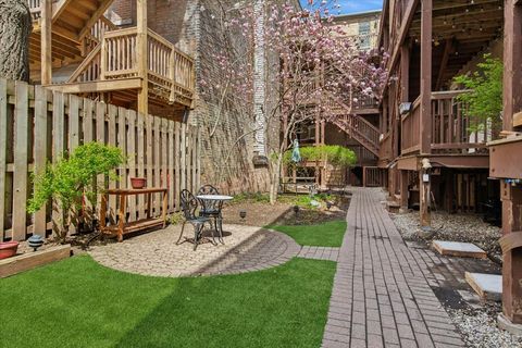 Tiny photo for 2548 N Seminary Avenue #2, Chicago, IL 60614 (MLS # 12612385)