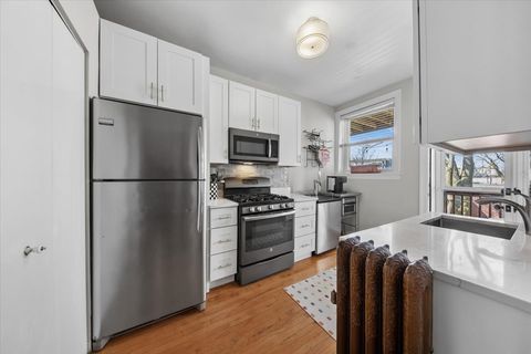 Tiny photo for 2548 N Seminary Avenue #2, Chicago, IL 60614 (MLS # 12612385)